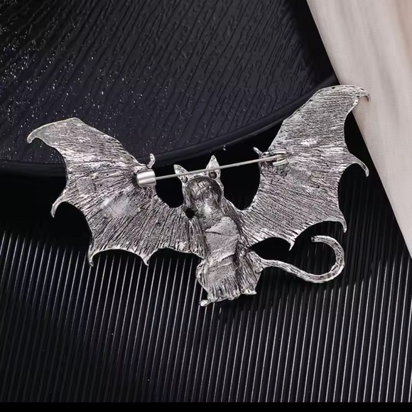 Vintage Bat Cat Silver Brooch - Picture 8 of 9